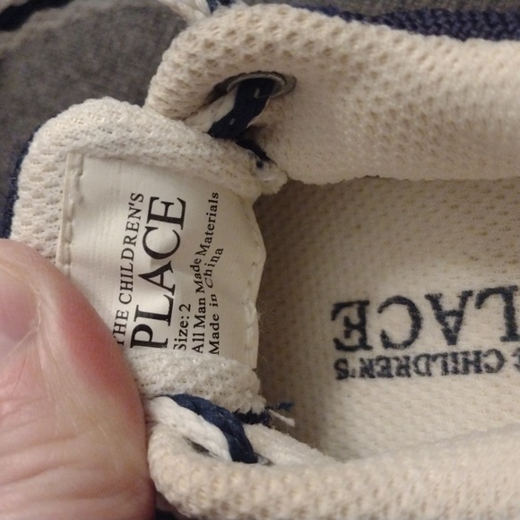 The Childrens Place baby sneakers size 2 - Picture 7 of 8